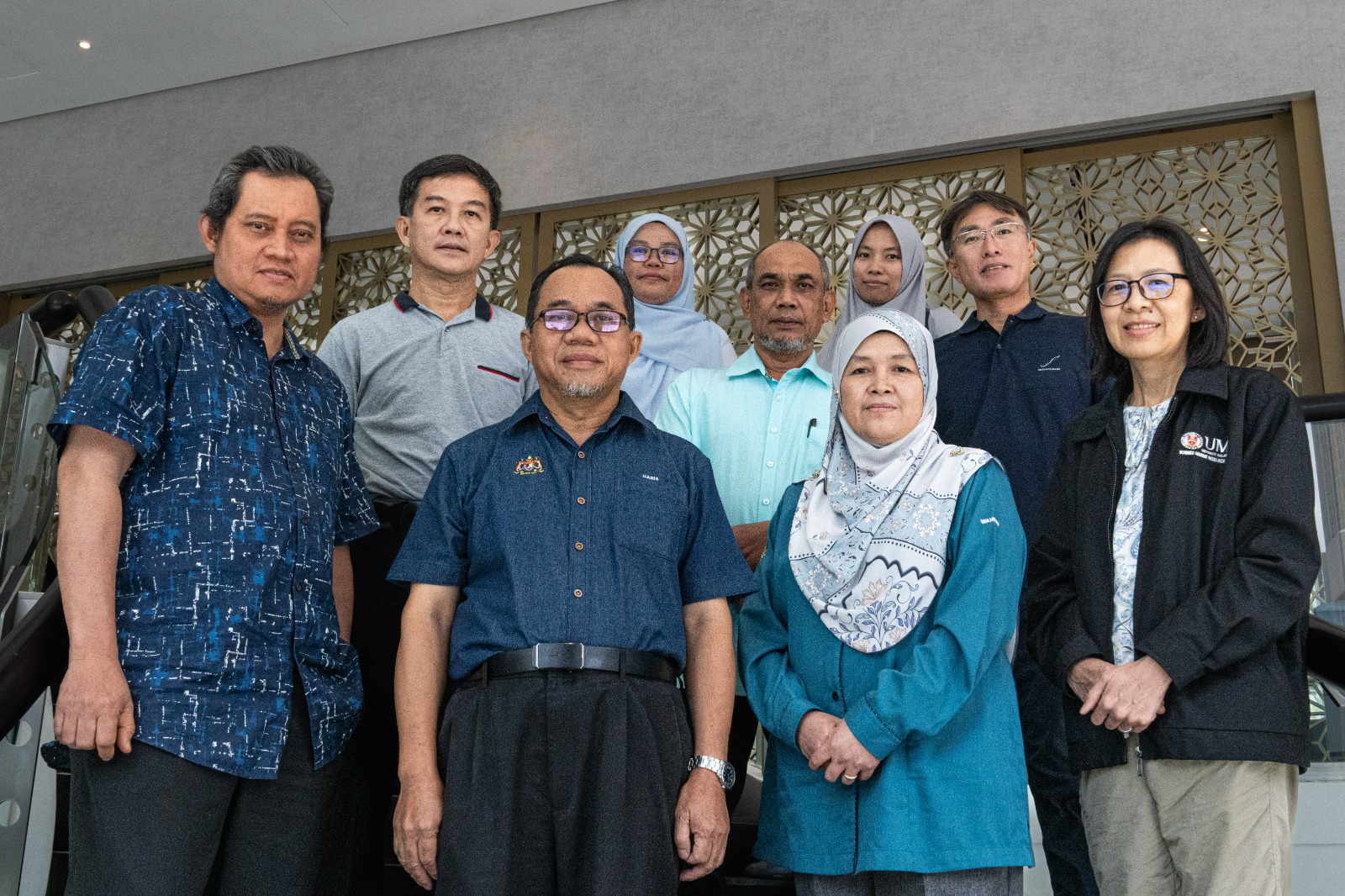 Syakesan WORKSHOP ON PREPARATION OF IDENTIFICATION GUIDE TO SHARKS AND RAYS OF ...